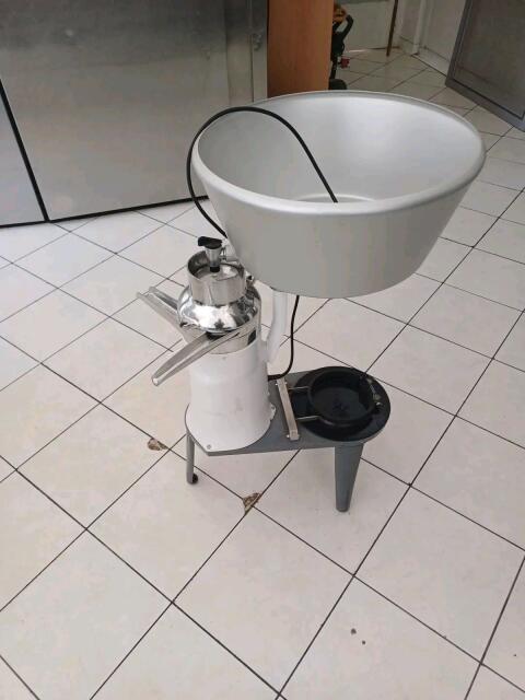 Milchzentrifuge Elecrem 315 EM3