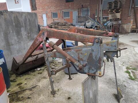 Frontlader für Massey Ferguson 135