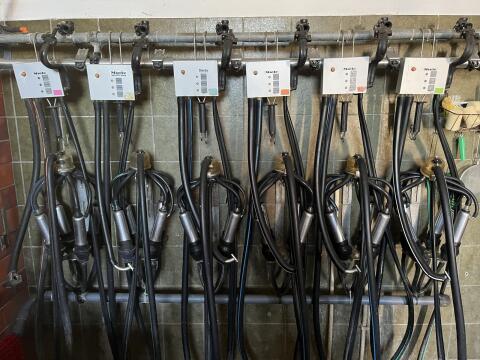 Verkaufe Miele Melkanlage, Melkzeug
