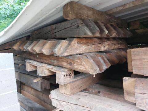 Altholz, Holz