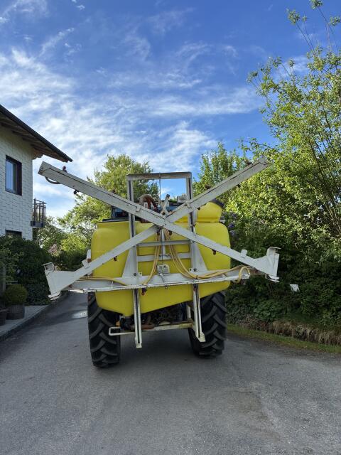 Feldspritze Jessernigg 600 l 10 m