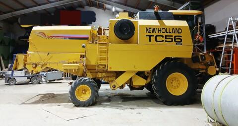 Mähdrescher New Holland TC56