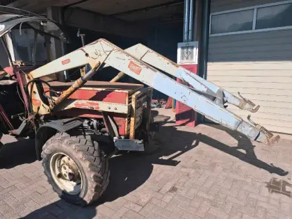 Hauer Frontlader passend zu Steyr 4 Zylinder, Steyr 605 A