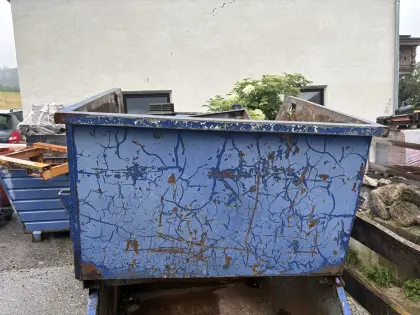 Container
