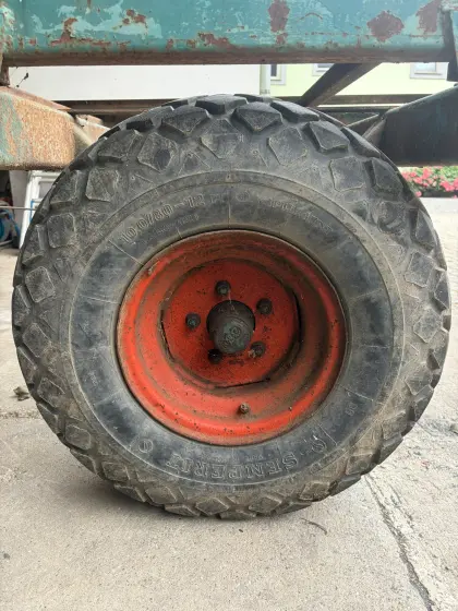 Suche Reifen 10.0/80-12