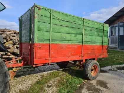 Kratzbodenanhänger