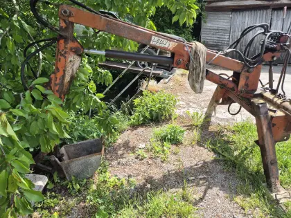 3-Punkt-Heckbagger