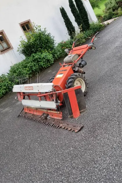 Bucher M500 Eingrasmäher