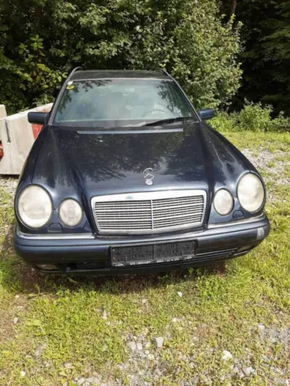 Verkaufe Mercedes-Benz E220 CDI