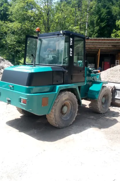 Schaeff SKL 843
