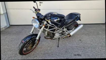 Motorrad Ducati Monster M4
