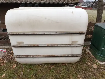 Diesel-Heizöl-Tank