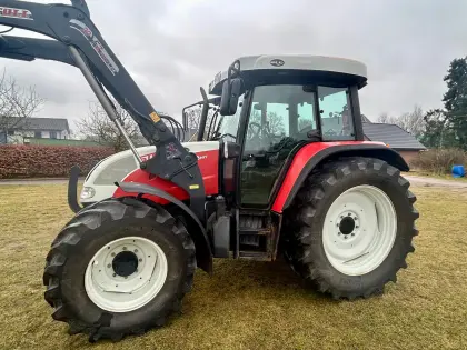 Steyr 9105 MT mit Stoll FZ 20 ProfiLine Frontlader
