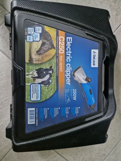 Schermaschine Pferd und Rind