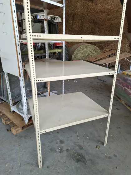 Regale ab € 30,-