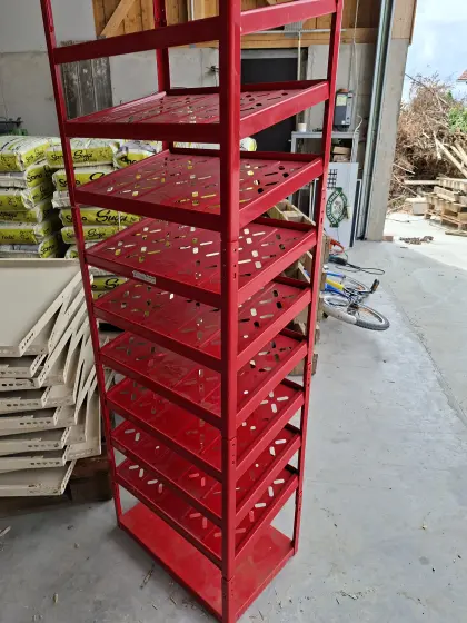 Regale ab € 30,-