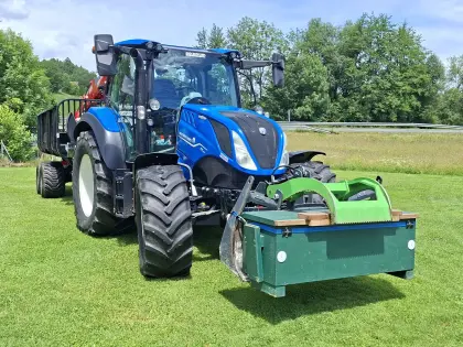 Betriebsauflösung New Holland T5.140 AC
