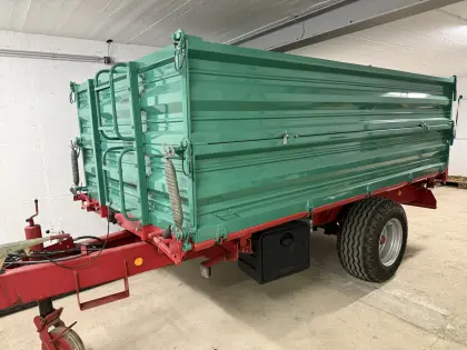 Dreiseitenkippe Farmtech mit hydr. Bremse EDK 5