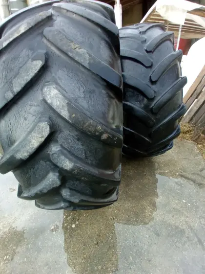 Kompletträder Michelin 540/65R28 New Holland