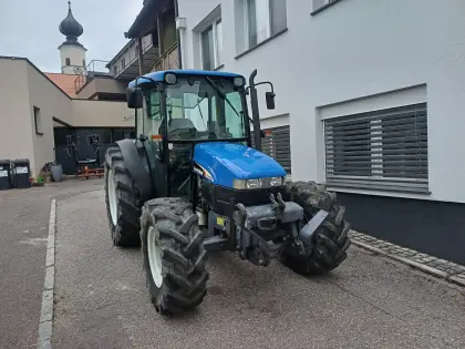 New Holland TN75D