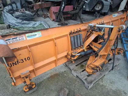 Schneepflug Hydrac Uni 310
