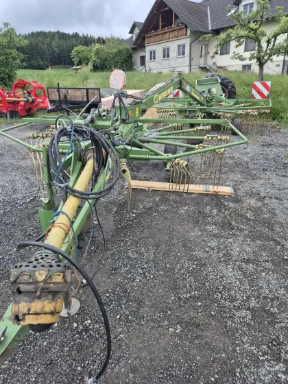 Krone Swadro 710/26T Schwader Seitenschwader