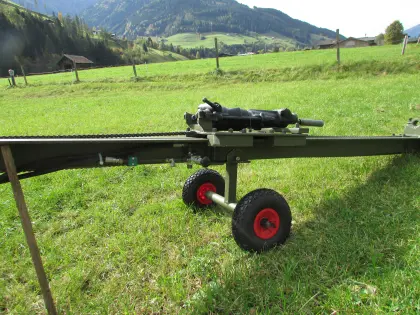 Kleinbagger Bohrlafette