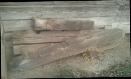 Altholz-Verzierung (alte Pfettenköpfe)