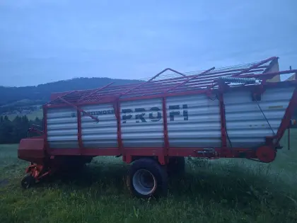 Pöttinger Ladeprofi 2