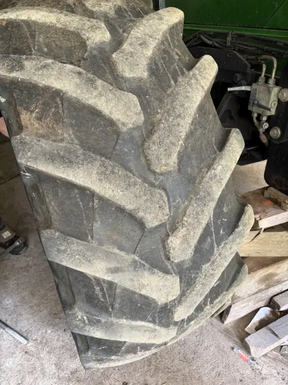 Traktorreifen 540/65 R28
