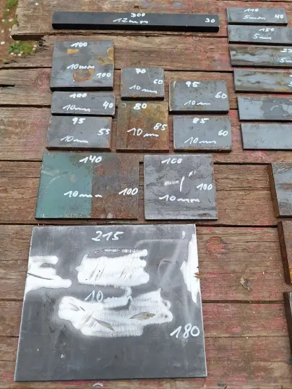 Flacheisen-Reste, verschiedene Größen