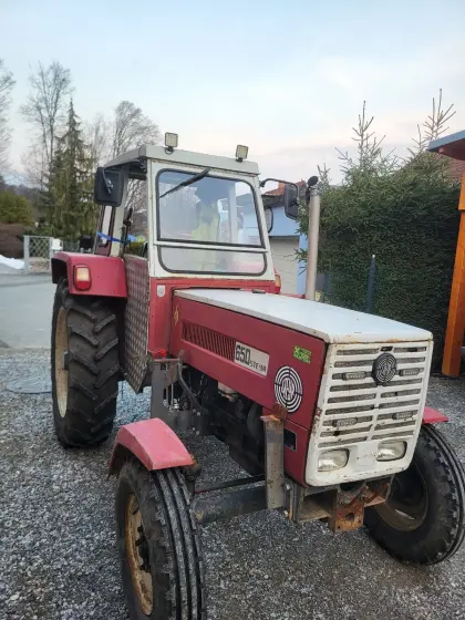 Steyr 650 mit vollhydraulischem Frontlader Big Lift
