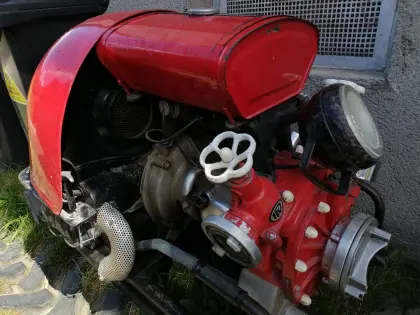 Feuerwehrpumpe, Tragkraftspritze, Rosenbauer mit VW-Motor