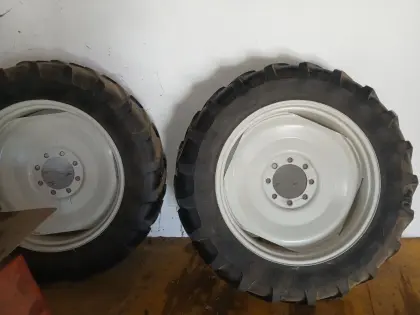 Steyr Traktor Reifen Steyr 968