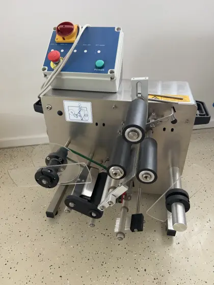 Etikettiermaschine halbautomatisch