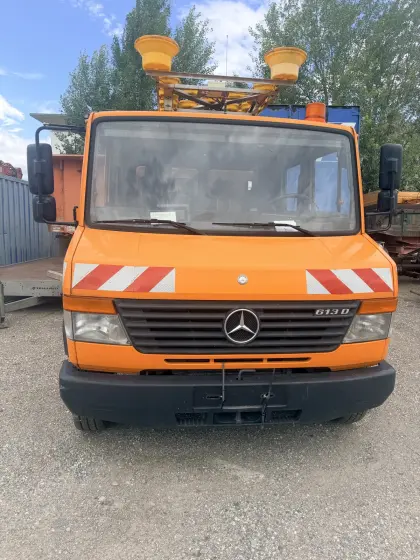Mercedes Vario 613