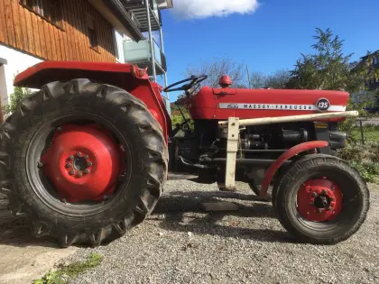 MF 135 Massey Ferguson 135