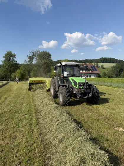 Kleinballen aus Heu und Stroh