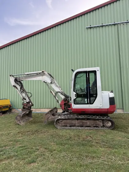 Takeuchi TB 145 Powertilt