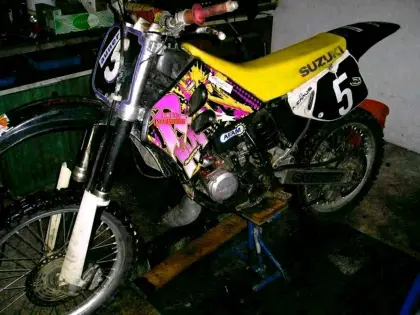 Suche alte Moto-Cross- oder Enduro-Motorräder