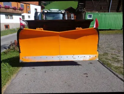 Schneepflug Hauer 2.600