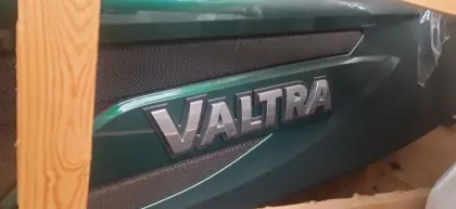 Valtra Motorhaube T 4er Serie neu T174