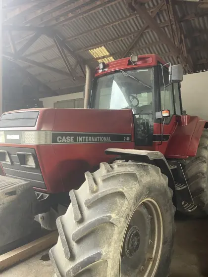 Case Magnum 7140