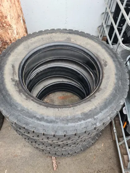 LKW, Kipper Reifen Michelin XDE2+