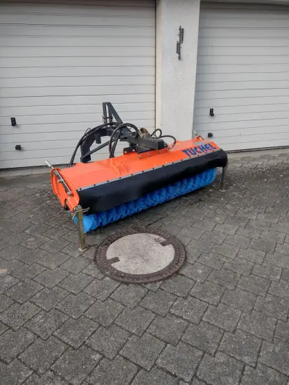 Tuchel 560-180 Plus Front- und Heckkehrmaschine