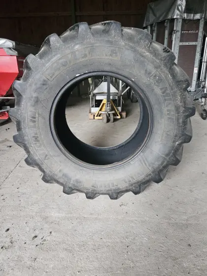 Reifen Michelin 650/65-38, 540/65-28