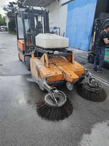 Kehrmaschine Bema
