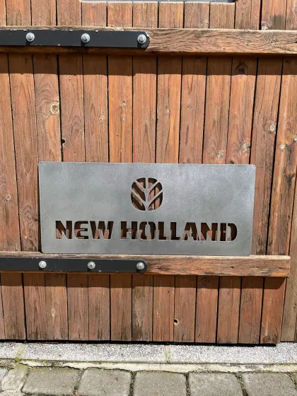 New Holland Logo