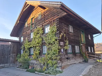 Altholz, altes Holzhaus