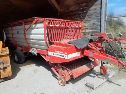 Ladewagen Pöttinger Trend II